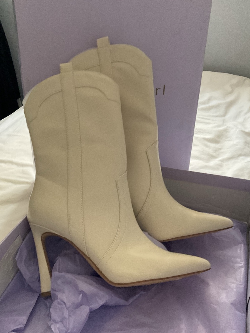 NWT Western Heeled Boots 9.5